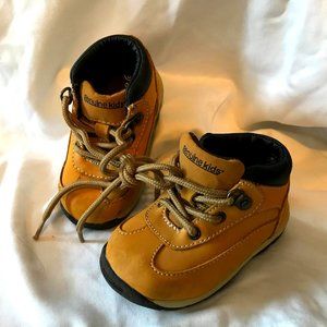 Oshkosh B'kosh Toddler Boots Size 5